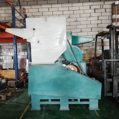 Utilizzato 1420rpm velocità rotativa macchina di frantumazione di plastica pp riciclaggio 880 * 1210 * 1540mm