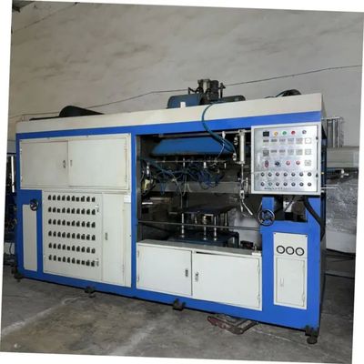 50-100KG/h Velocità massima di modellazione Macchina di modellazione a vuoto in plastica per la produzione su larga scala