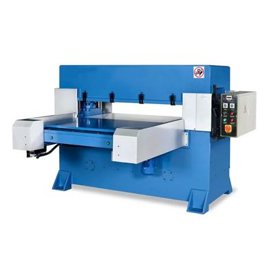 1250 mm lunghezza di taglio Macchina di taglio in plastica CNC per il funzionamento e il taglio automatici