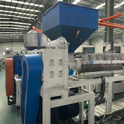 Macchina di estrusione di plastica ad alte prestazioni Aumenta l'efficienza della produzione OEM