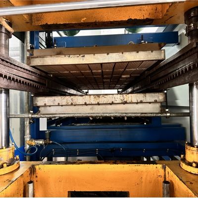 Macchina per coppe in plastica monouso ecologica 7000 kg per PE/PET/PVC/PS