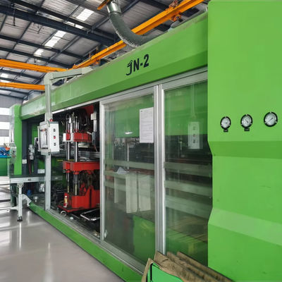 Macchina di termoformatura di plastica completamente automatica, macchina integrata a tre stazioni a pressione positiva e negativa