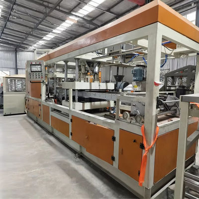 3-20 volte/minuto Macchina di plastica a vuoto di formazione Max profondità di formazione 120 mm