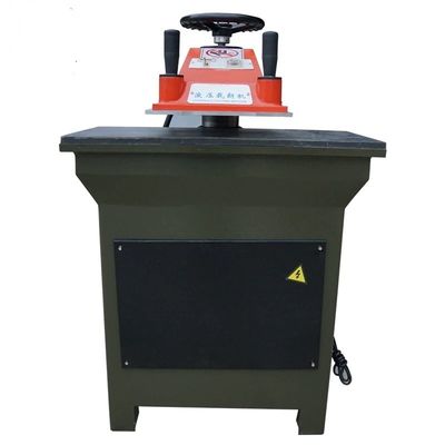 Macchina di taglio idraulica a funzionamento completamente automatico con tensione selezionabile 380/220V
