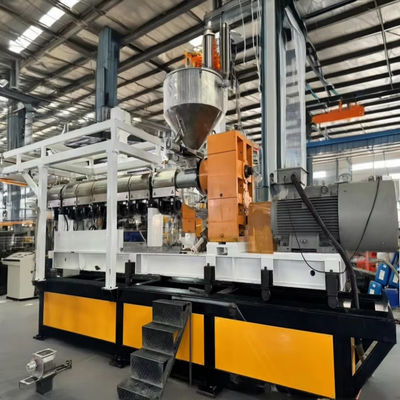 Macchina di estrusione di plastica ad alta velocità per una produzione rapida e precisa