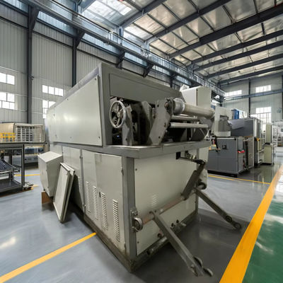Macchina di termoformatura completamente automatica di plastica per la produzione di tazze di plastica 380V e sistema di controllo PLC